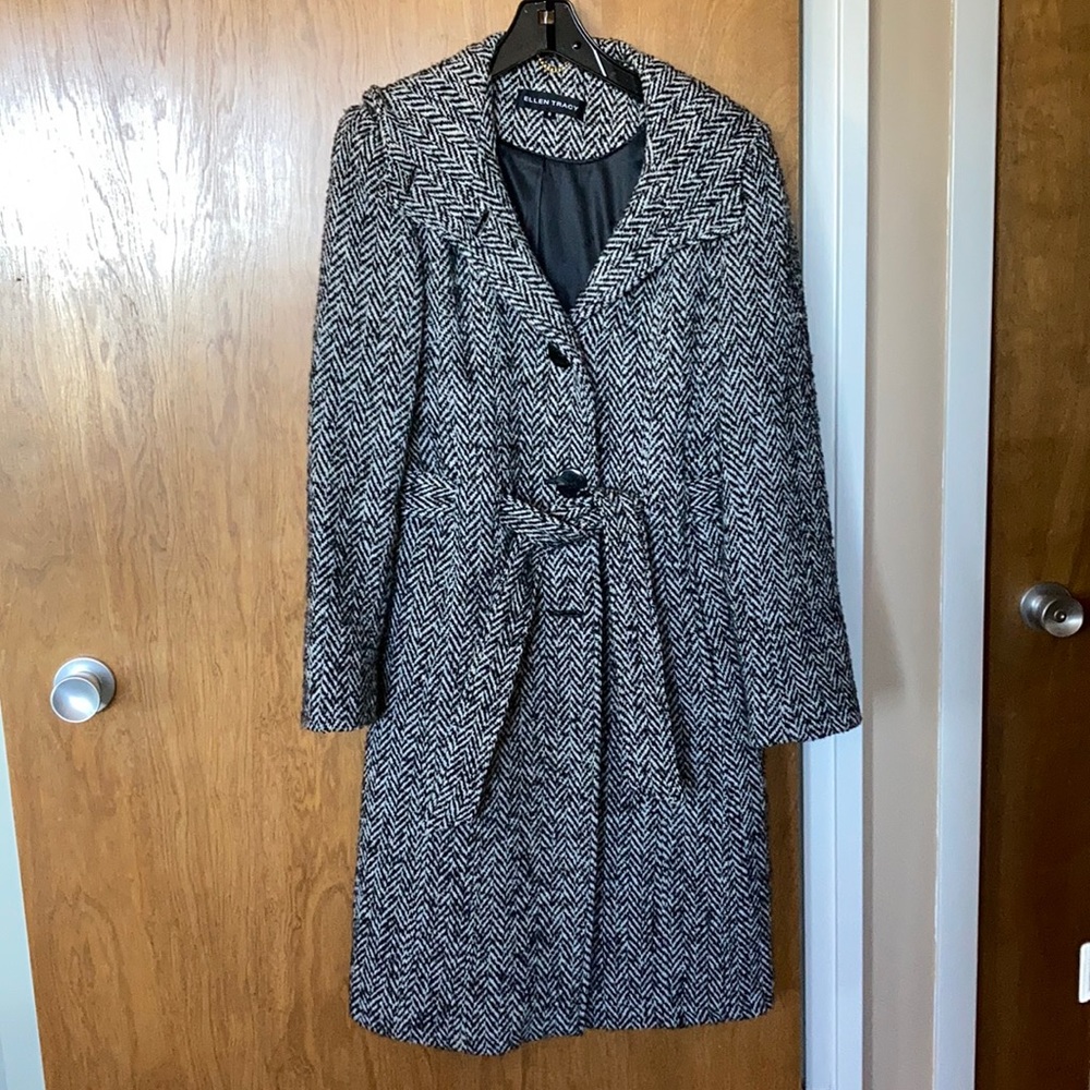 Ellen Tracy black and white coat
